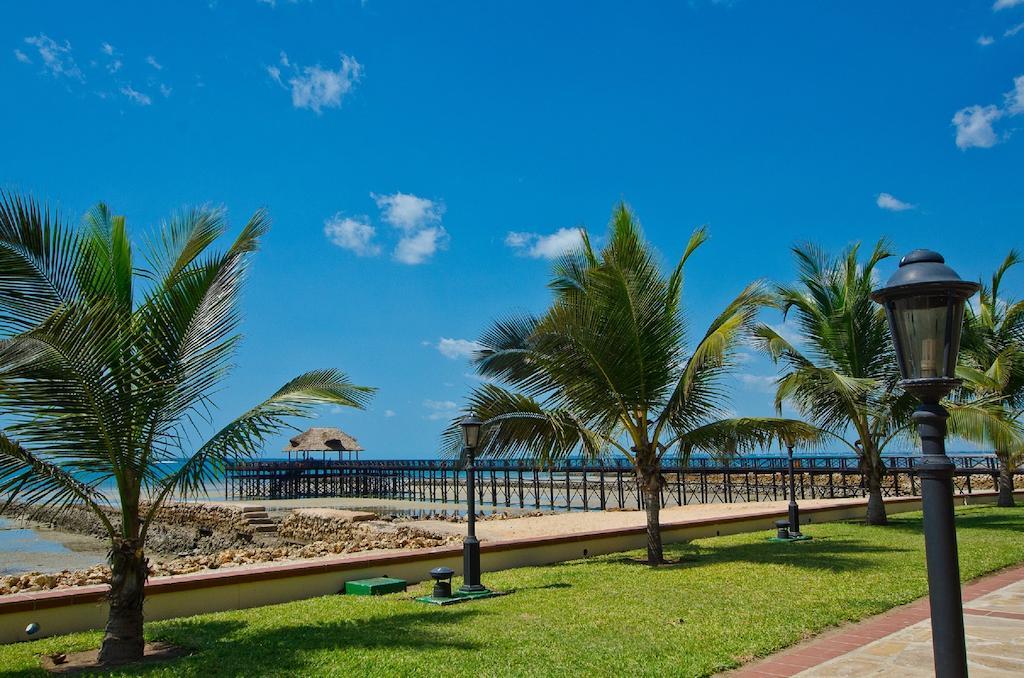 White Sands Hotel Dar es Salaam Exterior photo