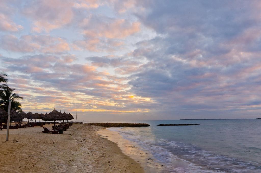 White Sands Hotel Dar es Salaam Exterior photo